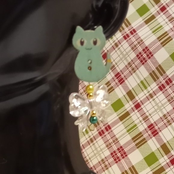 Home Made Handmade Wood & Metal Cat Green Button Earrings #45 - Picture 3 of 11